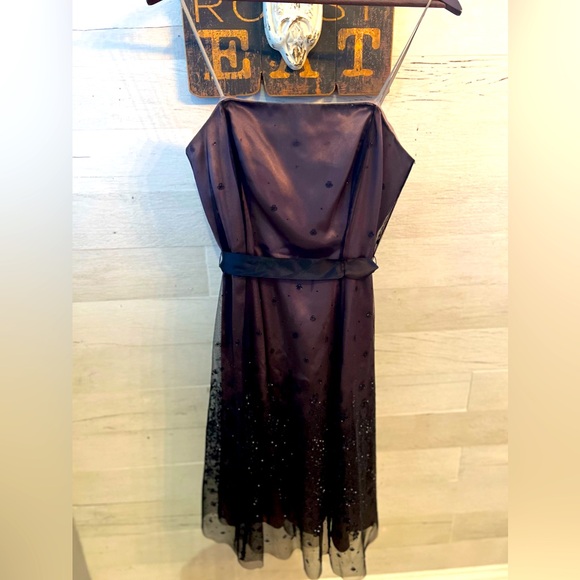 Adrianna Papell Boutique Holiday Dress - Picture 2 of 6